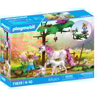 PLAYMOBIL 71839 Magic Unicorns: Einhorn-Stall für Mama und Fohlen, Konstruktionsspielzeug 