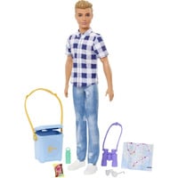 Mattel Camping Ken Puppe mit Zubehör 