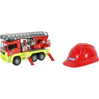 bruder 01760 Feuerwehrfahrzeug mit Drehleiter, Licht- und Soundmodul und Spielhelm, Modellfahrzeug 