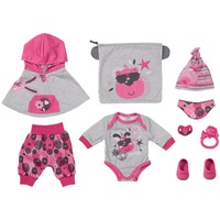 ZAPF Creation BABY born® Erstausstattung 43cm, Puppenzubehör mit Poncho, Body, Hose, Mütze, Halstuch und Schuhen, inklusive Schnuller, Spielring und Turnbeutel