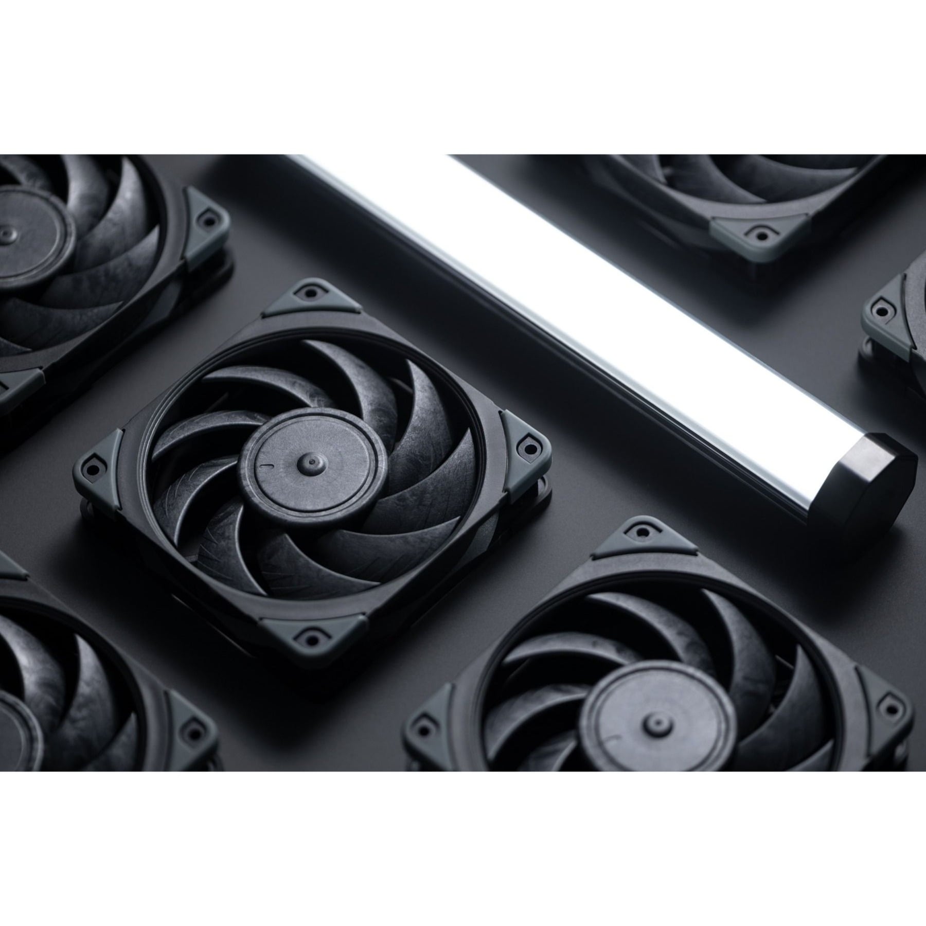 Noctua NF-A12x25 PWM Chromax.black.swap - Ventilateur Silencieux Haut De Gamme 120mm 4 Broches Noir