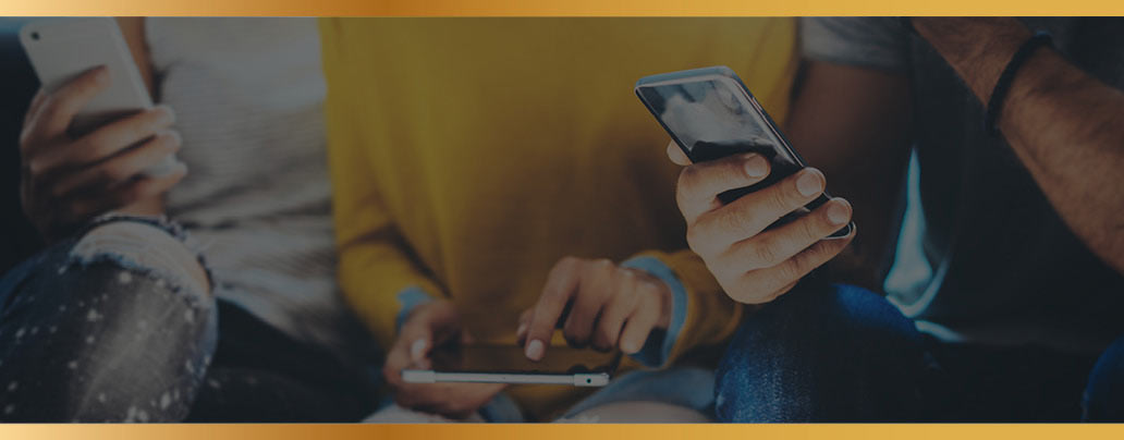 Smartphone & Tablet Smartphone & Tablet